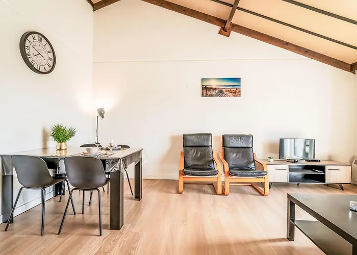 Zeewind Ii A11 With Parking By Interhome